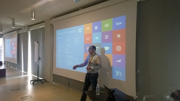Global Azure Bootcamp 2016 Lisbon: The "Apps" World: Logic, API & PowerApps